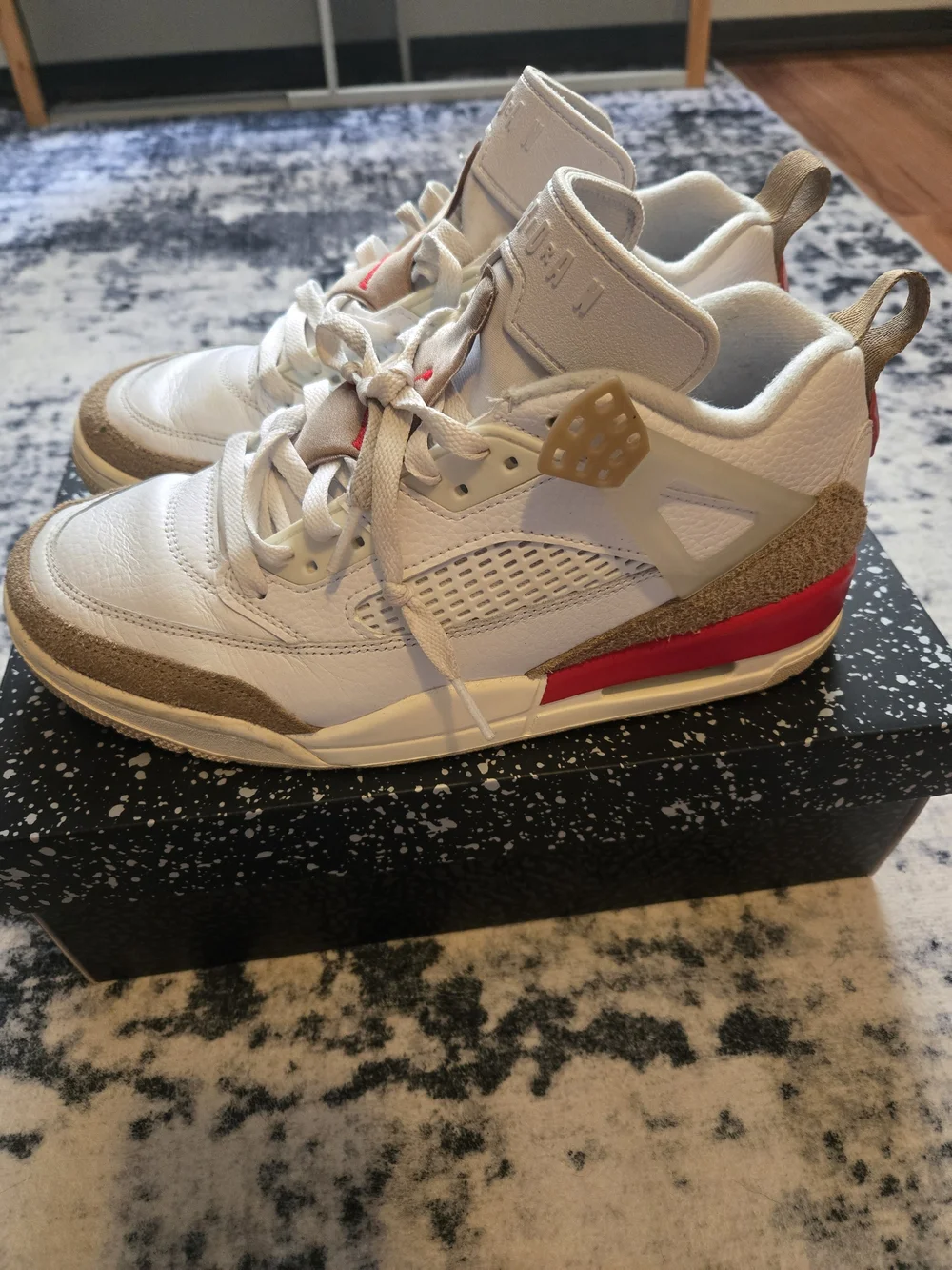 Jordan Retro Low-Top Sneakers in White, Tan & Red